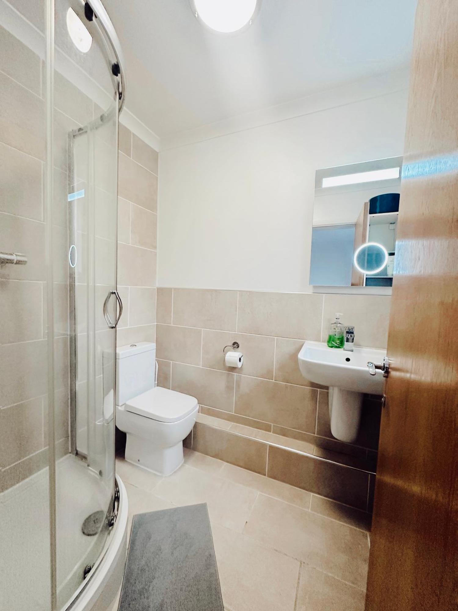 En-Suite Room 5Mins From Tower Bridge London Kültér fotó